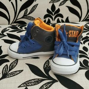 Converse All Star hightop sneakers infant size 4